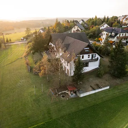 Waldhotel Weitblick Hotel *