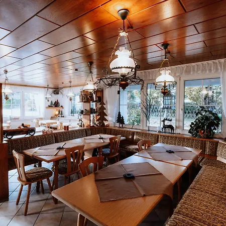 Waldhotel Weitblick *