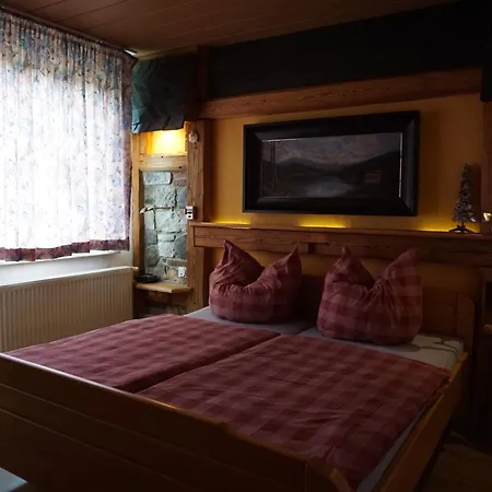 Waldhotel Weitblick Otel *